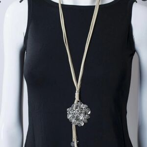 Natural Aqua Rose ❤️ Plume